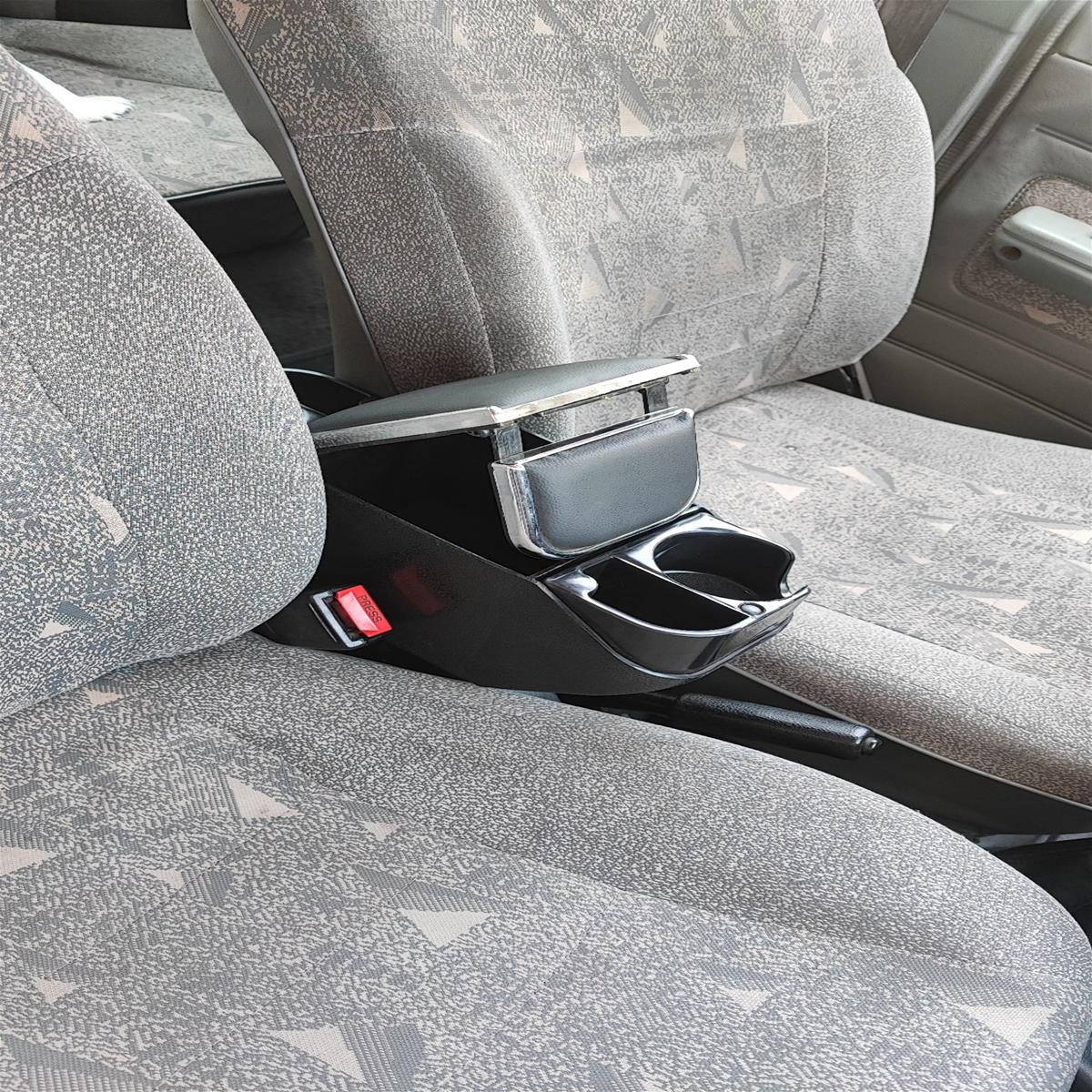 کنسول وسط دو لیوان ساینا/پراید/تیبا 1addc342-f4b1-42cd-bde8-1aaa3ac2ae96.jpg