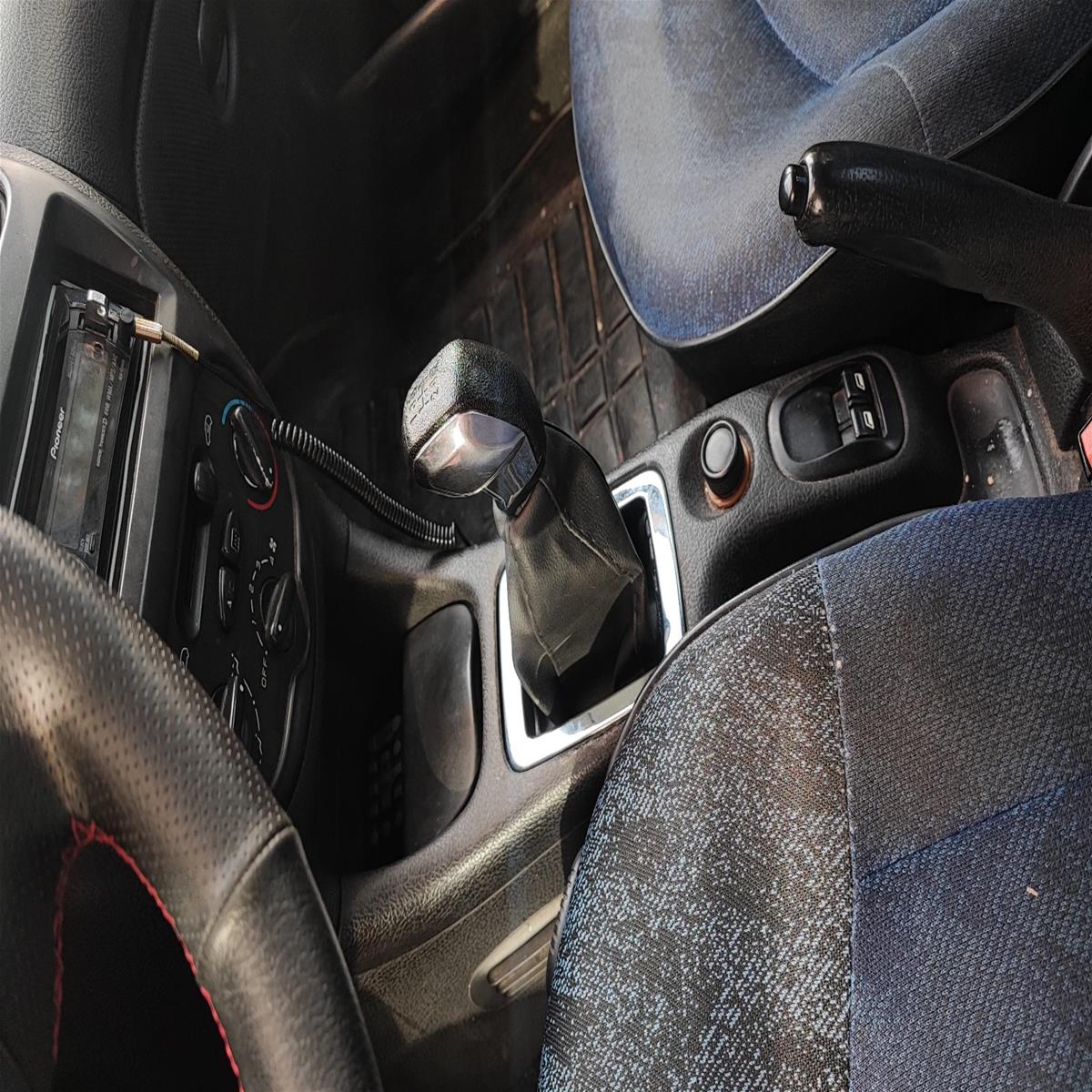 سردنده 2008 براق 501bba02-145f-4292-a991-a9f2a2b91222.jpg