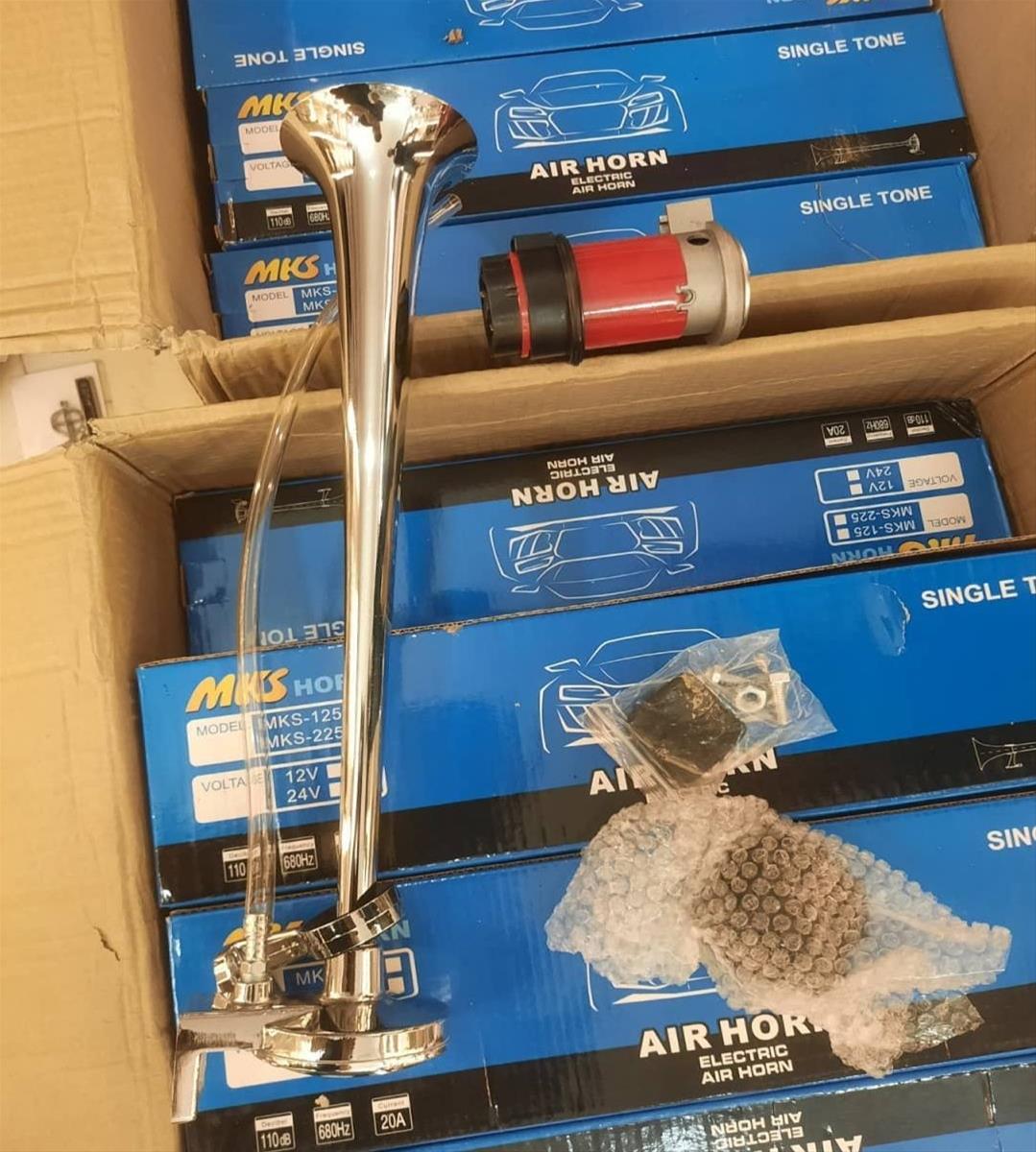 بوق تک ولوویی پمپ دار 67cab211-c36f-46d9-ac4e-26c41f35a9ba.jpg