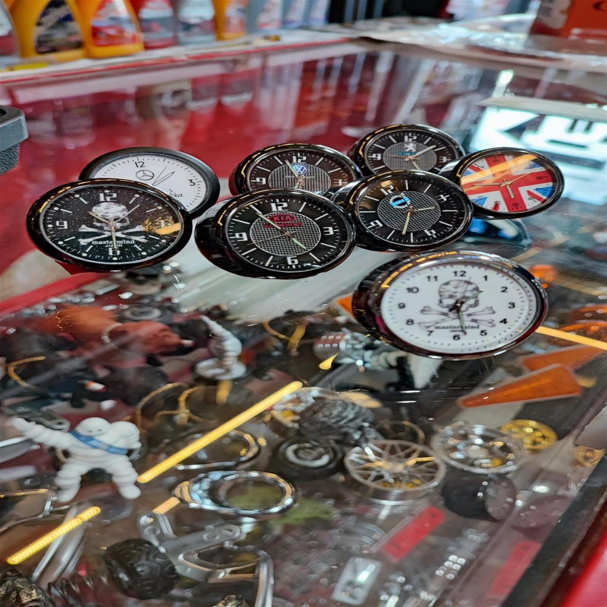 ساعت رو داشبردی لاکچری 7c4409dc-a74c-4758-80eb-69681e603d79.jpg