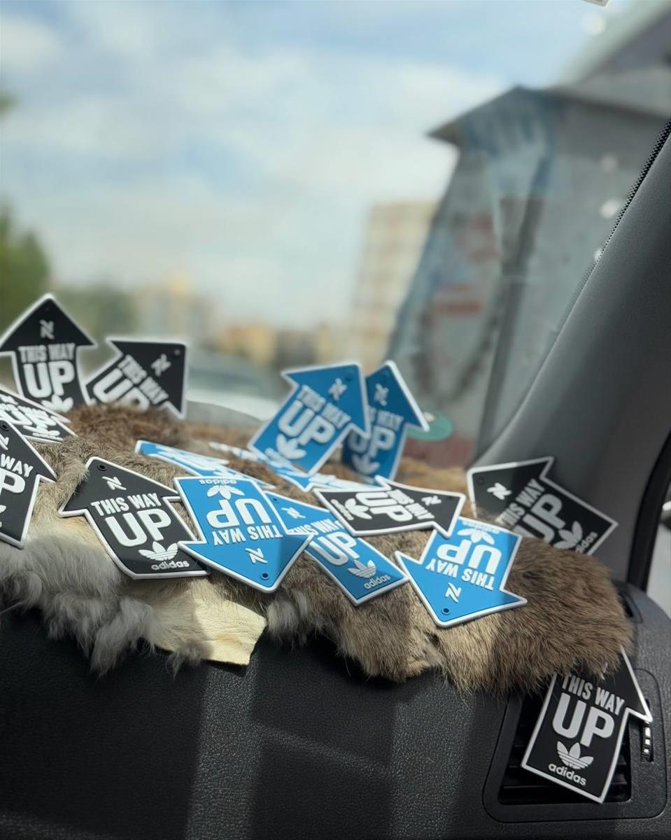 فلش آپ ادیداس 7fad6171-449b-48e1-a328-abc303b27c65.jpg